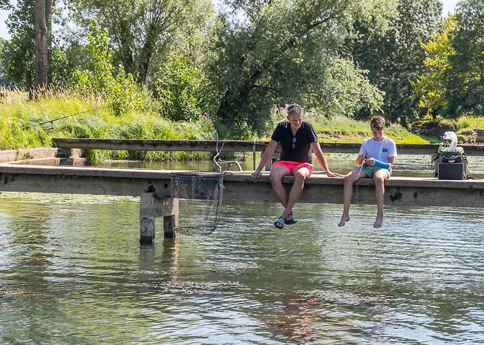 Aux Rives Du Soleil Parque de Campismo